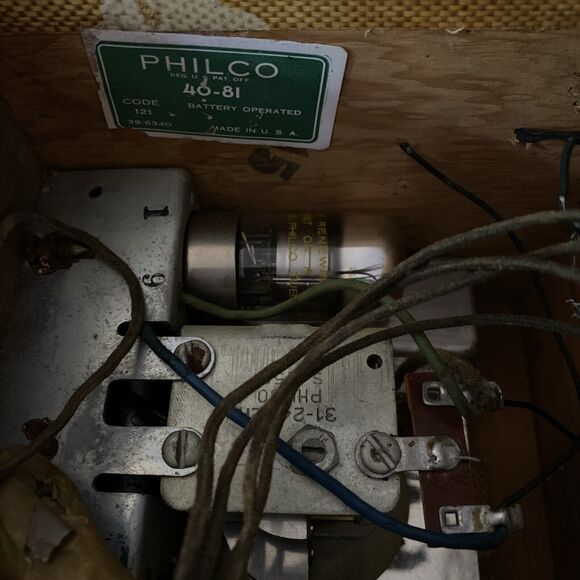 Vintage Super Cool Philco Radio 40-81 Parts/Restoration Project Tweed Untested - Picture 7 of 15